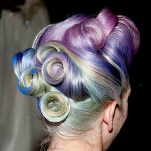 Meet your Posher, Hillary